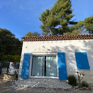 Maisonnette Entre Luberon Et Sainte Victoire , La Bastidonne France
